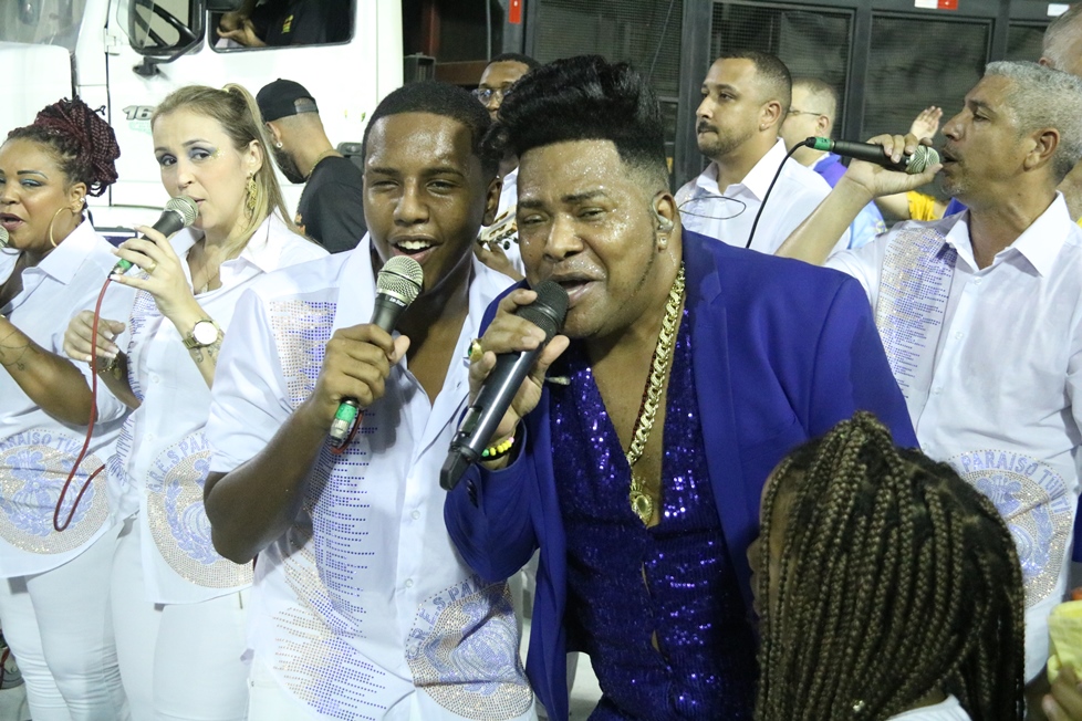Primeiro casal do Tuiuti tem nova coreógrafa para o Carnaval 2023 - Super  Rádio Tupi