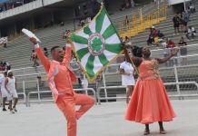 Em homenagem a Eduardo Basílio, a Amizade Zona Leste traz Rosas de Ouro em ensaio