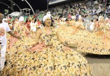 Com astral incrível, Mocidade Unida da Mooca faz ensaio técnico de alto nível