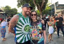 A caravana está em festa! Imperatriz faz ensaio marcado por canto forte da comunidade e show da bateria ‘Swing da Leopoldina’