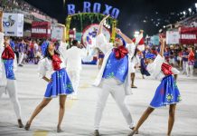 Inocentes faz ensaio com destaque para o carro de som e casal, mas com problemas de evolução e canto irregular