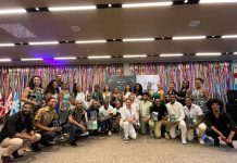 Lançamento de livro sobre casais de mestre-sala e porta-bandeira gera debate sobre rumo do quesito e preocupação com excesso de coreografia