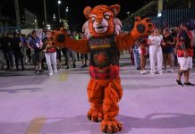 Porto da Pedra foi convidada para ter outra data de ensaio na Sapucaí, mas abriu mão por já ter avaliado positivamente o canto