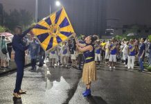 Debaixo de chuva constante, Tijuca conta com a garra da comunidade para fazer mais um ensaio com alto rendimento no canto