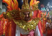 Devotos de São Jorge desfilam na Bangu trazendo o amor pelo santo guerreiro