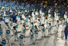 Elegância e tradição marcam a velha-guarda da Unidos da Tijuca