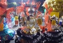 Ala do Tuiuti denuncia abusos da marinha