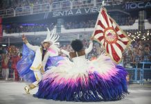 Fabrício Pires e Giovanna Justo seguem como primeiro casal de mestre-sala e porta-bandeira da União de Maricá