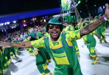 Mocidade realiza recadastramento para alas de comunidade