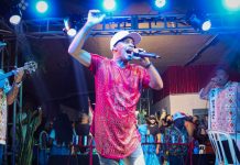 Ei Psiu! Emerson Dias comemora chegada no carnaval de São Paulo e estreia levantando comunidade da MUM