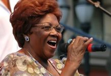 Sancionada lei que institui dia da mulher sambista