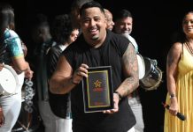 Tem-Tem Jr é o novo intérprete da União da Ilha para o Carnaval 2025