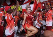 Fotos: Tati Minerato é coroada rainha de bateria da Estácio de Sá para o Carnaval 2025