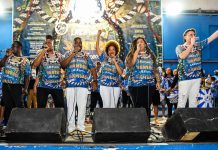 Eugênio Leal conversa com compositores finalistas da Beija-Flor