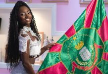 Bruneca é a nova musa da Mangueira para o Carnaval 2025