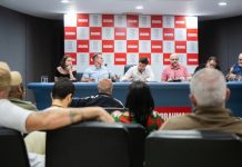 Simpósio na Liesa debate quesitos Alegorias e Enredo