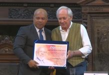 Glória ao Almirante Negro! Tuiuti e o presidente Renato Thor recebem o diploma Adbias Nascimento na Alerj