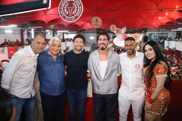 Galeria de fotos da final de samba da Unidos de Padre Miguel para o Carnaval 2025