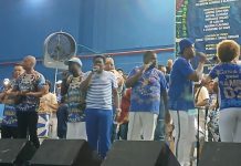 Com uma noite de excelentes apresentações, Beija-Flor leva quatro obras para a semifinal