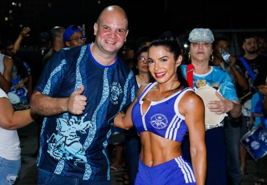 Rainha Monique Rizzeto marca presença em primeiro ensaio da bateria ‘Cadência de Niterói’