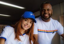 Giovanna Lancellotti recebe croqui de fantasia para o Carnaval 2025 da Beija-Flor de Nilópolis