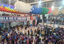 Comunidade abraça enredo da Estrela do Terceiro Milênio e reflete sobre preconceito