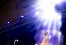 Público presente na segunda noite na Cidade do Samba enaltece excelência nas apresentações