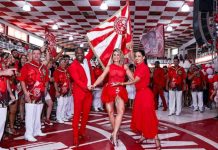 Flávia Alessandra é apresentada como musa do Salgueiro