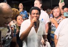 Vídeos: Arrancada e ala a ala da Beija-Flor no Encontro de Quilombos com a Mocidade