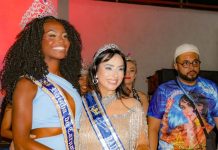 Luciana Picorelli é coroada rainha de bateria da Tradição