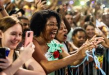 Vídeos: rainhas de bateria do Grupo Especial nos desfiles na Cidade do Samba