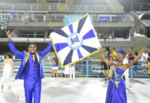 Casal de mestre-sala e porta-bandeira se destaca em ensaio técnico da Unidos da Ponte