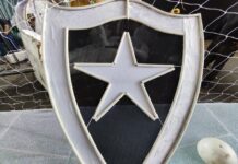 Série Barracões: Botafogo Samba Clube celebra as glórias da Estrela Solitária e homenageia os botafoguenses
