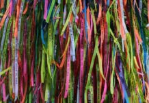 Série Barracões: Em Cima da Hora canta a alma negra e desafia as dificuldades com 80 mil fitas do Senhor do Bonfim