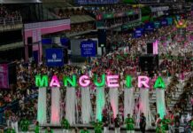 Arrebatadora, Mangueira mostra potência no chão da comunidade e excelência nos demais quesitos