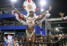 Galeria de fotos do ensaio técnico da Viradouro na Sapucaí para o Carnaval 2025