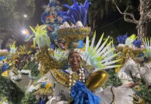 Baianas da Tijuca levam o cuidado matriarcal para a Sapucaí