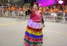 Presidente Angelina conta sobre o convencimento do enredo e diz que tinha certeza do título do Rosas de Ouro após sinais