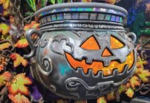 Vila Isabel encerra desfile botando o Caldeirão para ferver com alegoria que espanta o medo e celebra a alegria