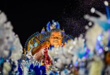 BEIJA-FLOR CONQUISTA O ESTRELA DO CARNAVAL GUANABARA DE DESFILE DO ANO