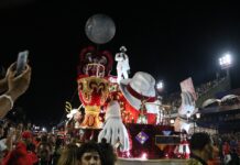 Salgueiro Carnaval 2025: galeria de fotos do desfile