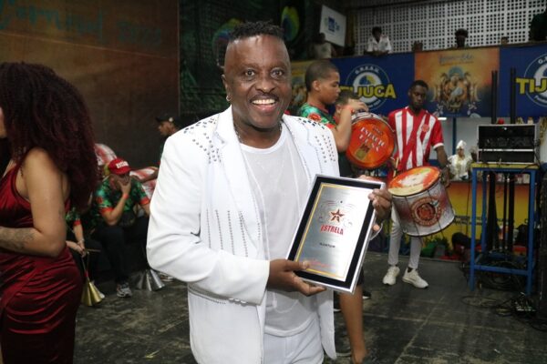 Reconhecimento histórico: Wantuir celebra conquista do Estrela do Carnaval 2025 após três décadas de samba 1 estrela 2025 allan 072