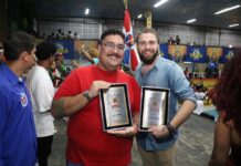 Estreia consagrada: Alex Carvalho e Caio Cidrini celebram prêmios com a Vigário Geral no Carnaval 2025