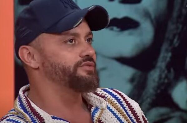 Leandro Vieira conta como foi primeira conversa com Ney Matogrosso: 'pedi para não me negar o direito de sonhar' 1 leandro vieira