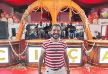 Tarcísio Zanon destaca emoção e conexão pessoal na leitura da sinopse da Viradouro na quadra da Estácio