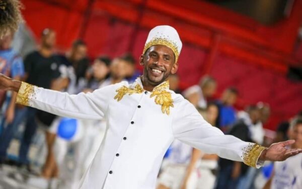 Vigário Geral apresenta Johny Matos como novo primeiro mestre-sala 1 mestresalavigario
