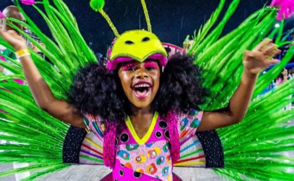 Mangueira valoriza suas raízes e anuncia atriz mirim como nova musa 1 musa mangueira