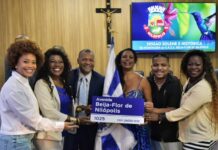 Beija-Flor é reconhecida como Patrimônio Cultural de Nilópolis e rua da quadra é batizada com nome da escola