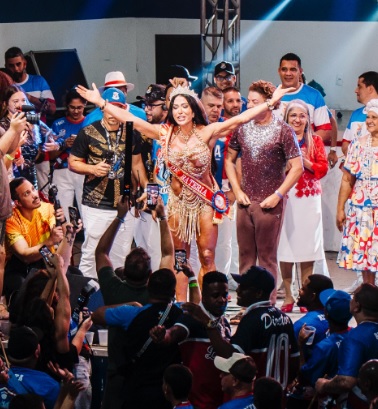 Coroa é dela! Gracyanne Barbosa retorna como rainha da bateria da Ilha para o Carnaval 2026 2 gracyanne ilha 07