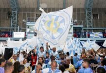 Dia de história na Vila Isabel! Parceria de André Diniz com favoritismo avassalador na final de samba para o Carnaval 2026
